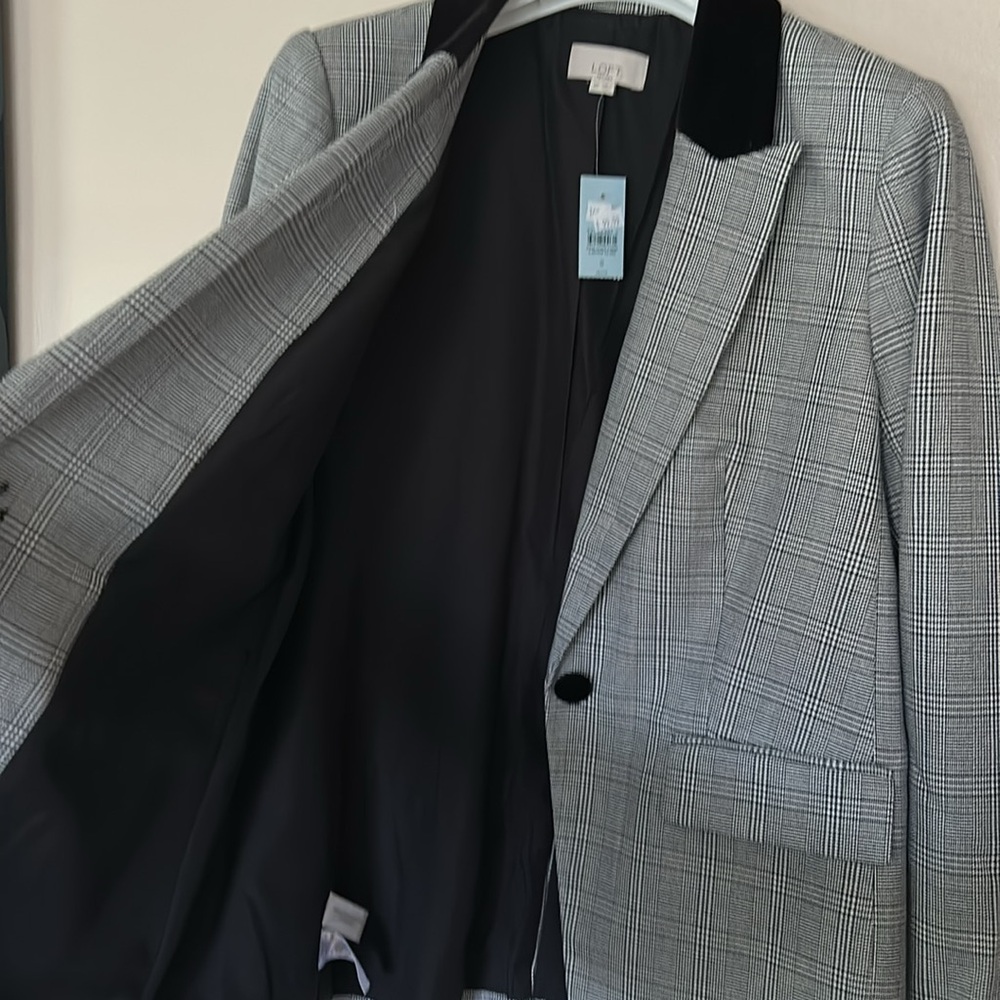 NWT LOFT Black and White Plaid Blazer with Velvet-like Collar size 8P